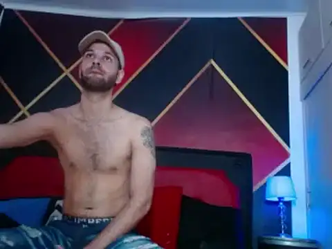 Snapshot of CindyandCarlo chatting on January 30, 2025, 3:40 pm CindyandCarlo online show from January 30, 2025, 3:40 pm