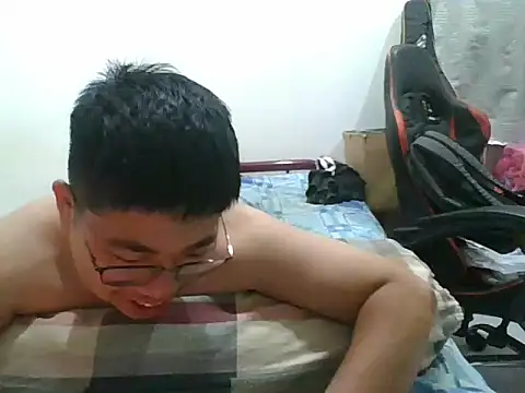 Snapshot of shyboymasturbation chatting on January 14, 2025, 4:29 pm shyboymasturbation online show from January 14, 2025, 4:29 pm