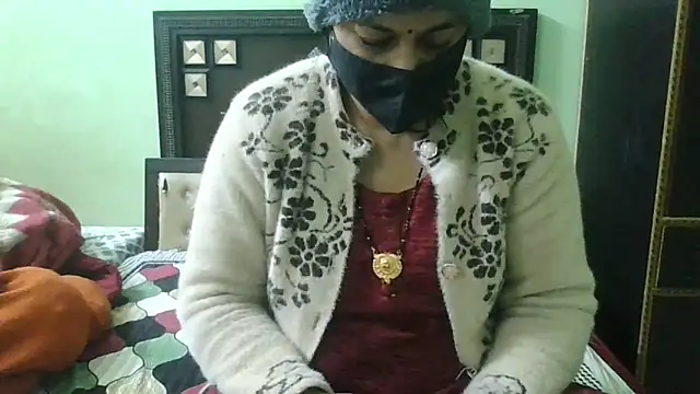 Snapshot of couplesuni chatting on December 24, 2024, 4:00 am couplesuni online show from December 24, 2024, 4:00 am