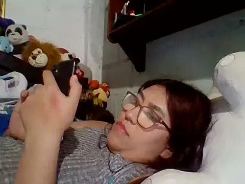 dafne19  online show from February 4, 2025, 8:02 am