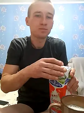 serhii19791 online show from February 21, 2025, 10:39 am