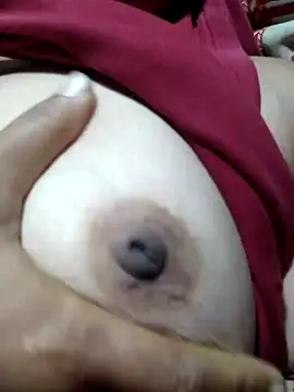 Snapshot of Natasha-In69 chatting on February 5, 2025, 11:28 pm Natasha-In69 online show from February 5, 2025, 11:28 pm