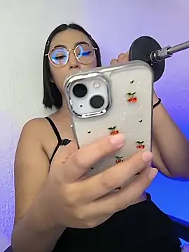 Snapshot of baby_alexx chatting on November 29, 2025, 5:21 am baby alexx online show from November 29, 2025, 5:21 am