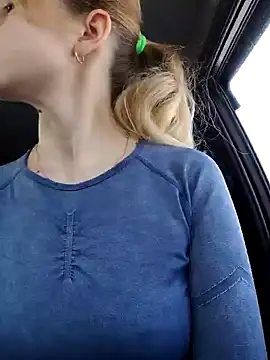 Snapshot of astiSWEET chatting on January 12, 2025, 4:21 am astiSWEET online show from January 12, 2025, 4:21 am