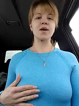 Snapshot of astiSWEET chatting on January 15, 2025, 8:41 am astiSWEET online show from January 15, 2025, 8:41 am