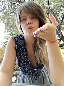 Snapshot of astiSWEET chatting on September 10, 2025, 8:47 am astiSWEET online show from September 10, 2025, 8:47 am