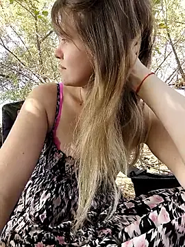 Snapshot of astiSWEET chatting on September 14, 2025, 5:50 am astiSWEET online show from September 14, 2025, 5:50 am