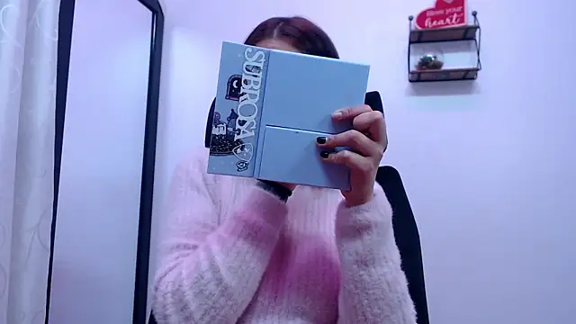 Snapshot of HORNET_ chatting on October 15, 2025, 6:02 am HORNET online show from October 15, 2025, 6:02 am