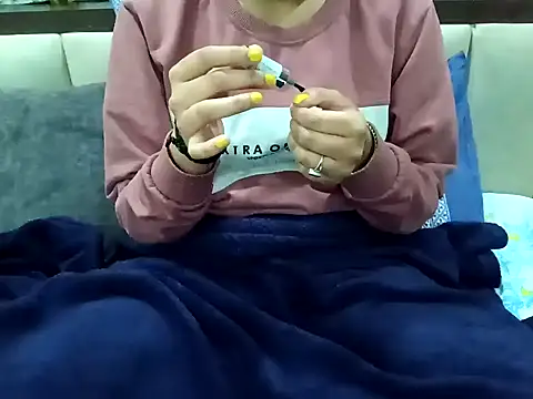 Snapshot of GoldnessAishu chatting on December 23, 2024, 3:44 pm GoldnessAishu online show from December 23, 2024, 3:44 pm