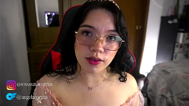 Snapshot of angela_cortes_ chatting on October 27, 2025, 2:48 am angela cortes online show from October 27, 2025, 2:48 am