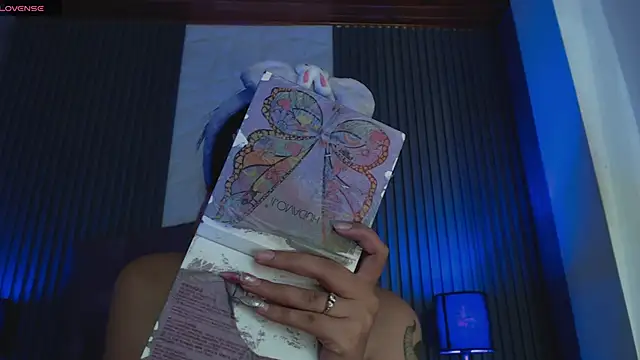 Mia Rinn online show from October 30, 2025, 3:57 pm