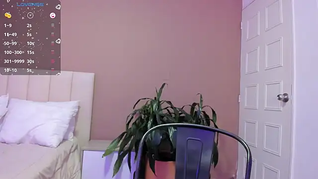 Alia Rodriguez  online show from October 25, 2025, 8:14 pm