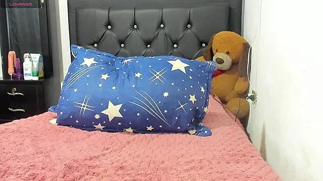 Natassha brown1 online show from September 19, 2025, 2:02 am