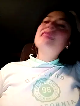 Lesly 10- online show from March 7, 2025, 12:58 am