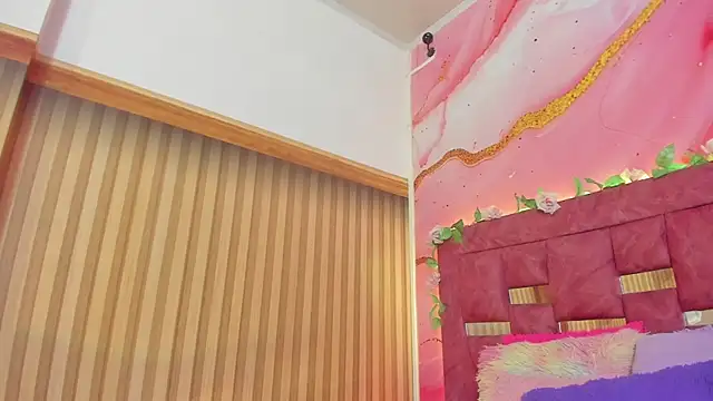 melody paris online show from April 9, 2026, 10:53 am