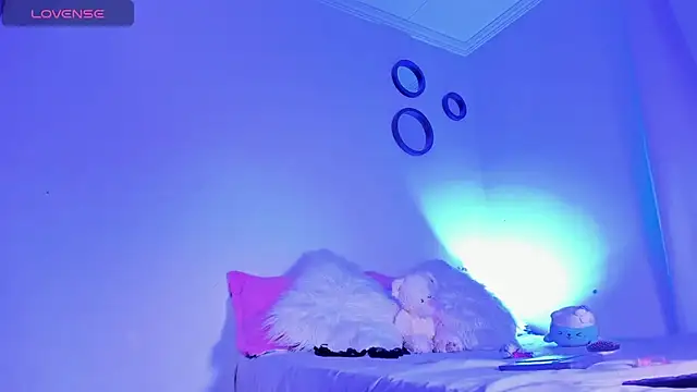 Elii ross online show from October 12, 2025, 1:37 am