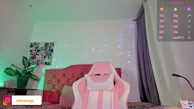 adriannyp 1 online show from March 9, 2025, 2:07 am