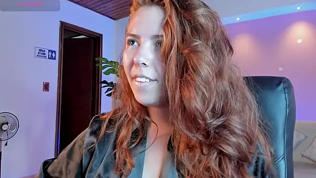 Snapshot of Lyssa_Muller chatting on March 3, 2025, 4:24 pm Lyssa Muller online show from March 3, 2025, 4:24 pm