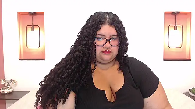 Snapshot of Miley_Collins chatting on February 26, 2025, 1:21 am Miley Collins online show from February 26, 2025, 1:21 am