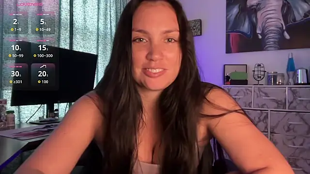 sweetsariaah online show from October 9, 2025, 5:11 pm