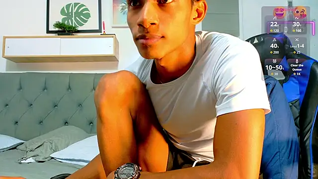 Snapshot of Ryan_Vergon chatting on July 8, 2026, 3:38 pm Ryan Vergon online show from July 8, 2026, 3:38 pm