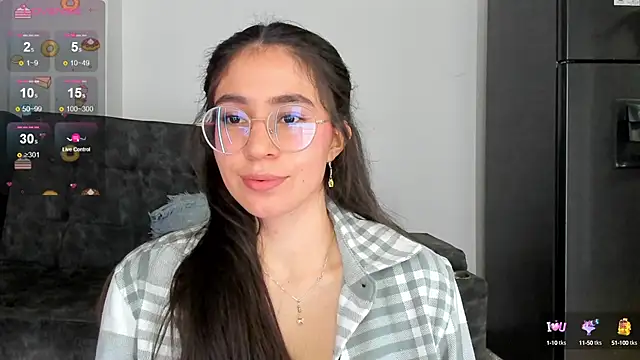 emmadiaz1 online show from December 31, 2024, 3:12 am