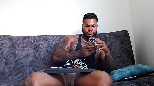 Snapshot of Exotic_tatto27121 chatting on December 7, 2024, 8:16 pm Exotic tatto27121 online show from December 7, 2024, 8:16 pm