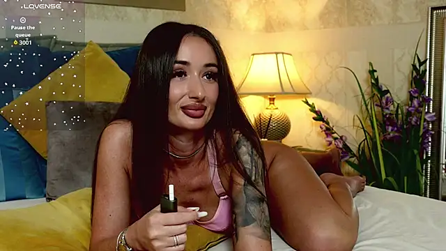 OneOutrageous online show from November 11, 2025, 3:23 pm