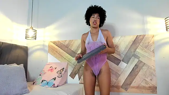 Snapshot of DailaSmith chatting on February 21, 2026, 3:35 pm DailaSmith online show from February 21, 2026, 3:35 pm