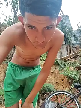 Snapshot of Valentinacuc chatting on February 6, 2026, 11:57 am Valentinacuc online show from February 6, 2026, 11:57 am