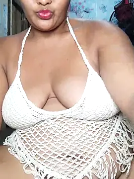 Sweetchuby1995 online show from May 14, 2026, 3:41 pm