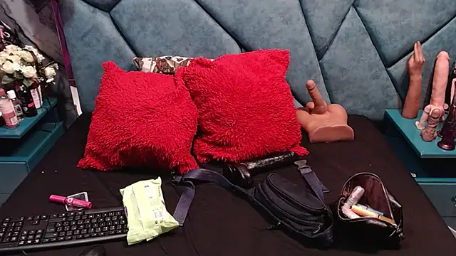 Luciana Ass online show from November 24, 2025, 8:30 pm