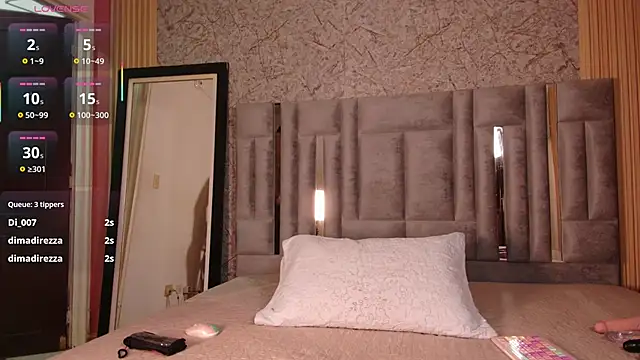 petitelittleebony online show from January 15, 2026, 2:38 am