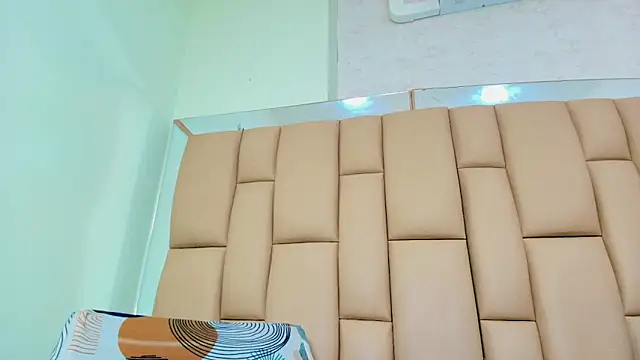 mss samy online show from September 18, 2025, 3:08 am