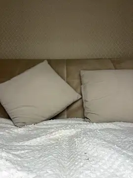 MobiLiveShow online show from October 20, 2025, 9:26 pm