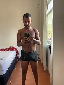 Snapshot of noahmarins chatting on March 2, 2026, 11:39 am noahmarins online show from March 2, 2026, 11:39 am