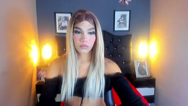 Sara-Smith- online show from September 25, 2025, 12:20 pm