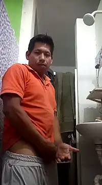 Snapshot of activo202 chatting on December 7, 2024, 7:27 am activo202 online show from December 7, 2024, 7:27 am