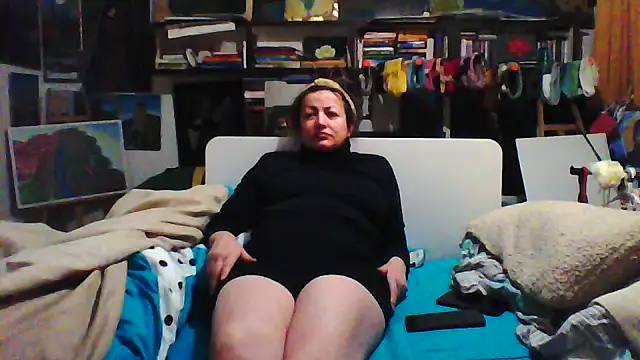 MariaAnaSunshine online show from November 23, 2025, 6:30 pm