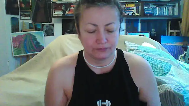 Snapshot of MariaAnaSunshine chatting on February 9, 2026, 7:34 am MariaAnaSunshine online show from February 9, 2026, 7:34 am