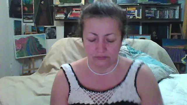 Snapshot of MariaAnaSunshine chatting on February 9, 2026, 9:19 pm MariaAnaSunshine online show from February 9, 2026, 9:19 pm