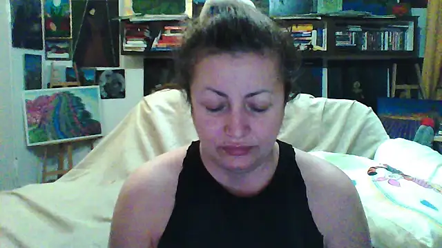 Snapshot of MariaAnaSunshine chatting on February 13, 2026, 9:33 pm MariaAnaSunshine online show from February 13, 2026, 9:33 pm