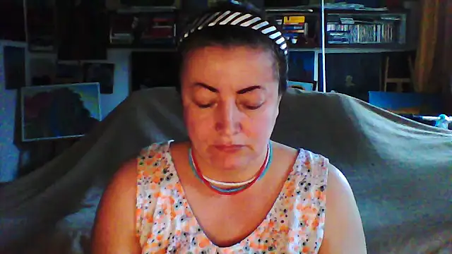 Snapshot of MariaAnaSunshine chatting on February 21, 2026, 8:37 am MariaAnaSunshine online show from February 21, 2026, 8:37 am