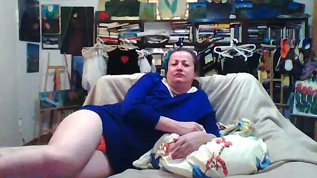 MariaAnaSunshine online show from March 25, 2026, 6:03 pm