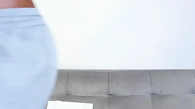 Snapshot of Dvid_Rullers chatting on November 7, 2025, 12:54 am Dvid Rullers online show from November 7, 2025, 12:54 am