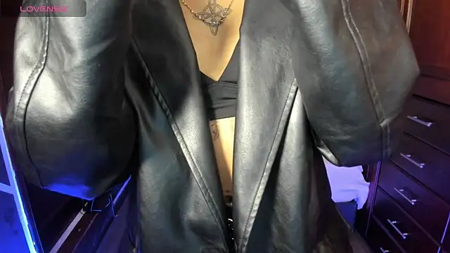 SexyNaf online show from December 1, 2025, 6:57 pm