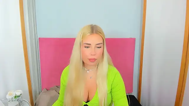 Snapshot of KristyHoney chatting on February 1, 2025, 9:11 am KristyHoney online show from February 1, 2025, 9:11 am