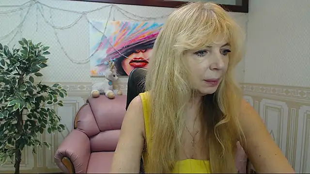Snapshot of Anna_Diax chatting on February 4, 2025, 12:55 pm Anna Diax online show from February 4, 2025, 12:55 pm