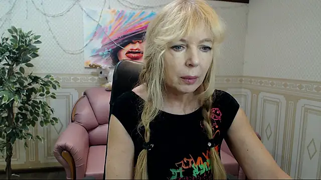 Snapshot of Anna_Diax chatting on February 5, 2025, 12:38 pm Anna Diax online show from February 5, 2025, 12:38 pm