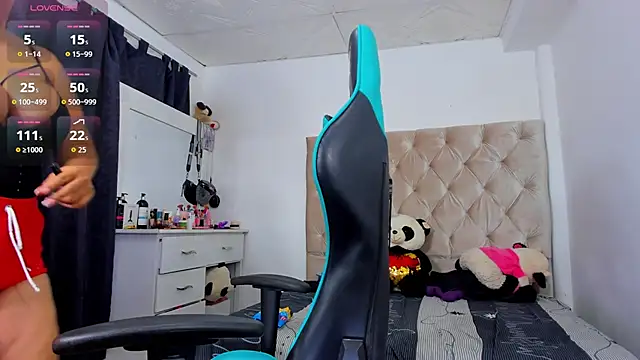 lulu ferrer online show from October 11, 2025, 1:42 pm